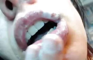 XXX 古い祖父と若い女の子 アダルト ビデオ 女性 向け