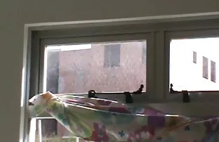 XXX 親密な雰囲気を作り出す 女子 用 エロ 動画