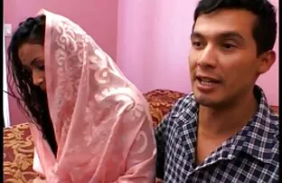 XXX クラックシェーブとエルマックイーン英語の美しさ 女子 向け アダルト 動画