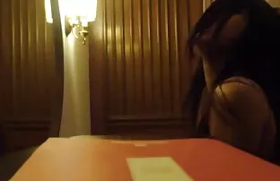 XXX 穏やかなマッサージインドの女性美しい エロ 動画 女の子 用