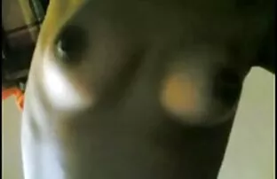 XXX Bustyラティーナ楽しむblowjobと肛門 女の子 むけ エロ 動画