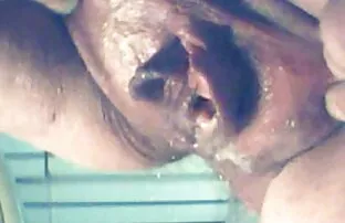 XXX レズビアン狂の暗い部屋 無料 エロ 動画 女の子 用