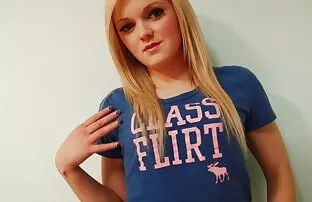 XXX ルーシー*タイラーとアドリアナChechikはハンサムに降伏 女性 向け アダルト 動画 マッサージ